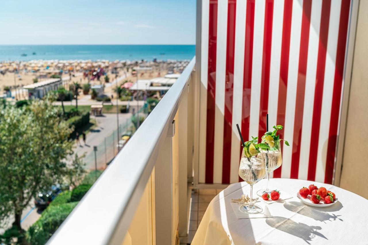 Hotel Excelsior Bibione Exterior photo
