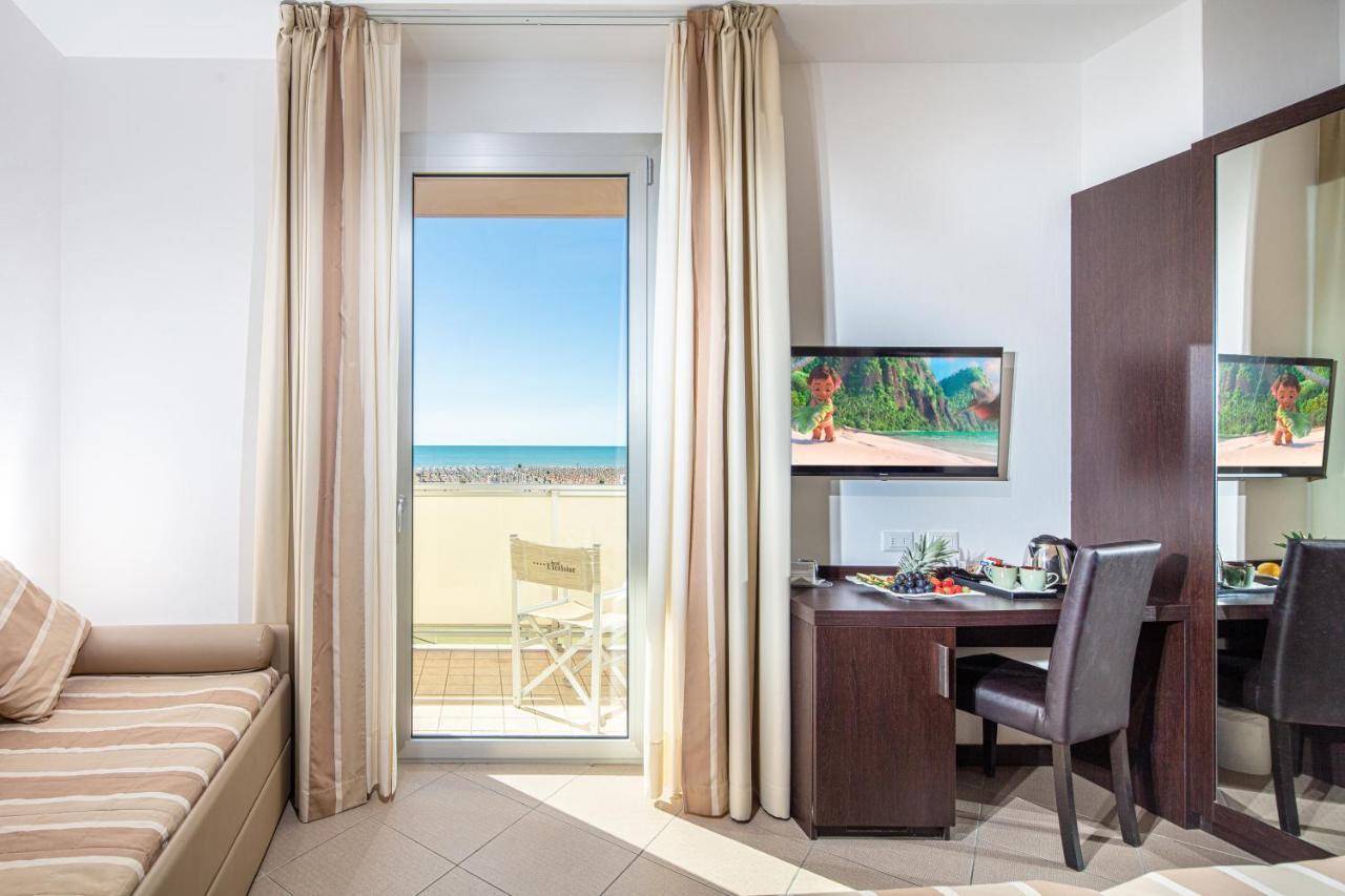 Hotel Excelsior Bibione Exterior photo