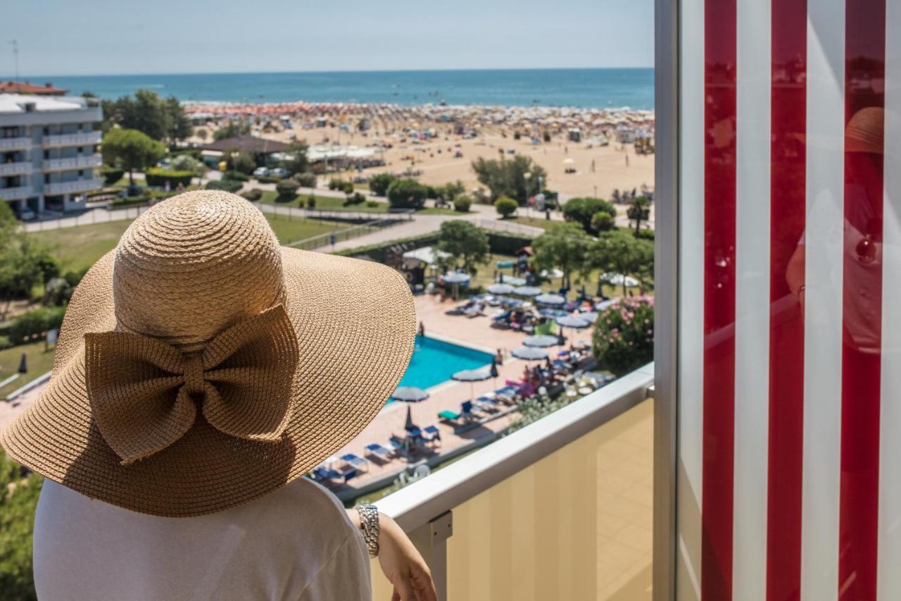 Hotel Excelsior Bibione Exterior photo