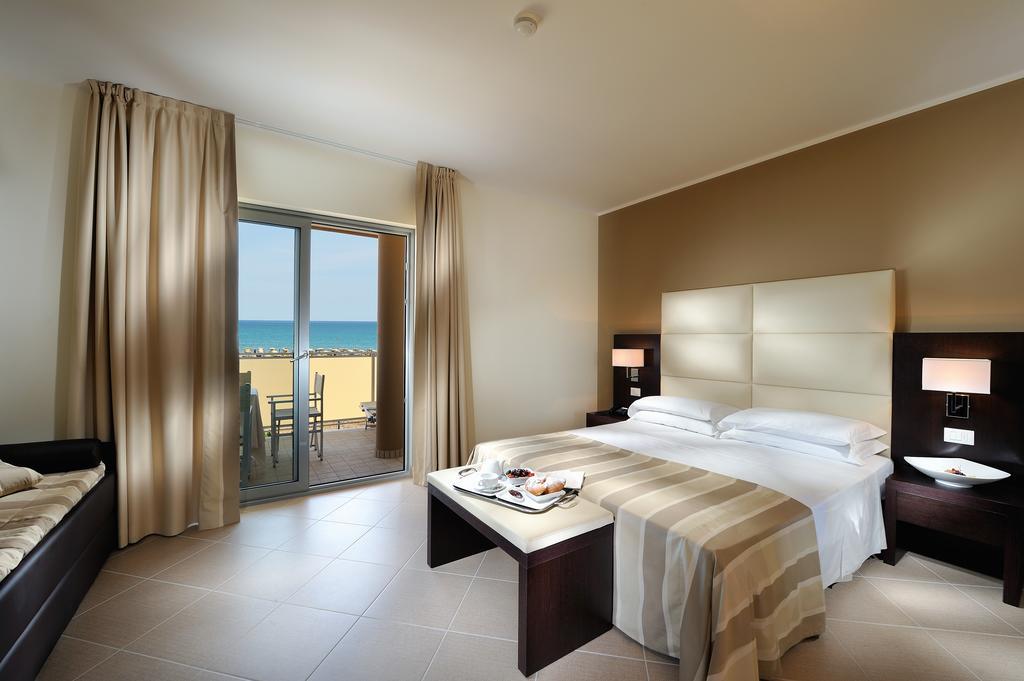 Hotel Excelsior Bibione Exterior photo